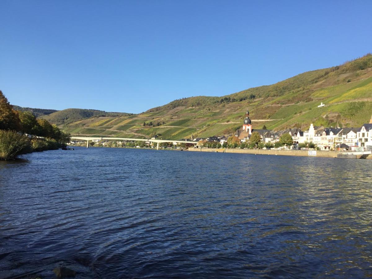 Mosel-Appartements Nehren Zell an der Mosel Exterior foto