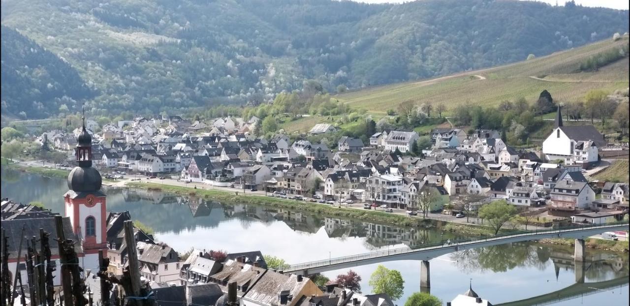 Mosel-Appartements Nehren Zell an der Mosel Exterior foto
