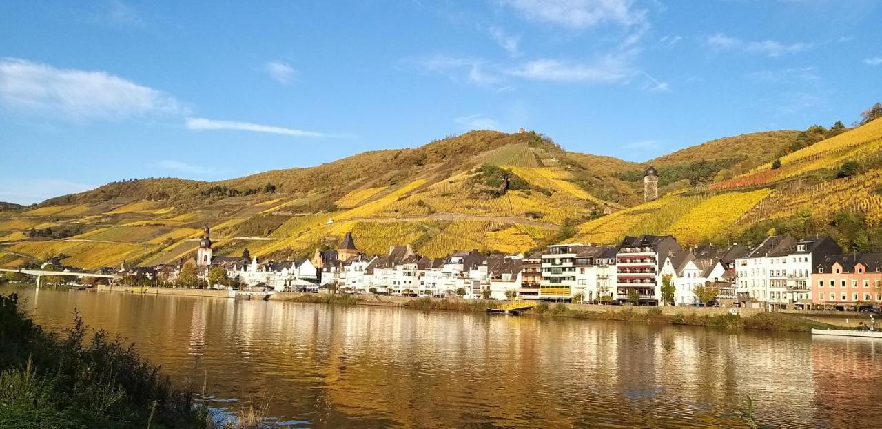 Mosel-Appartements Nehren Zell an der Mosel Exterior foto